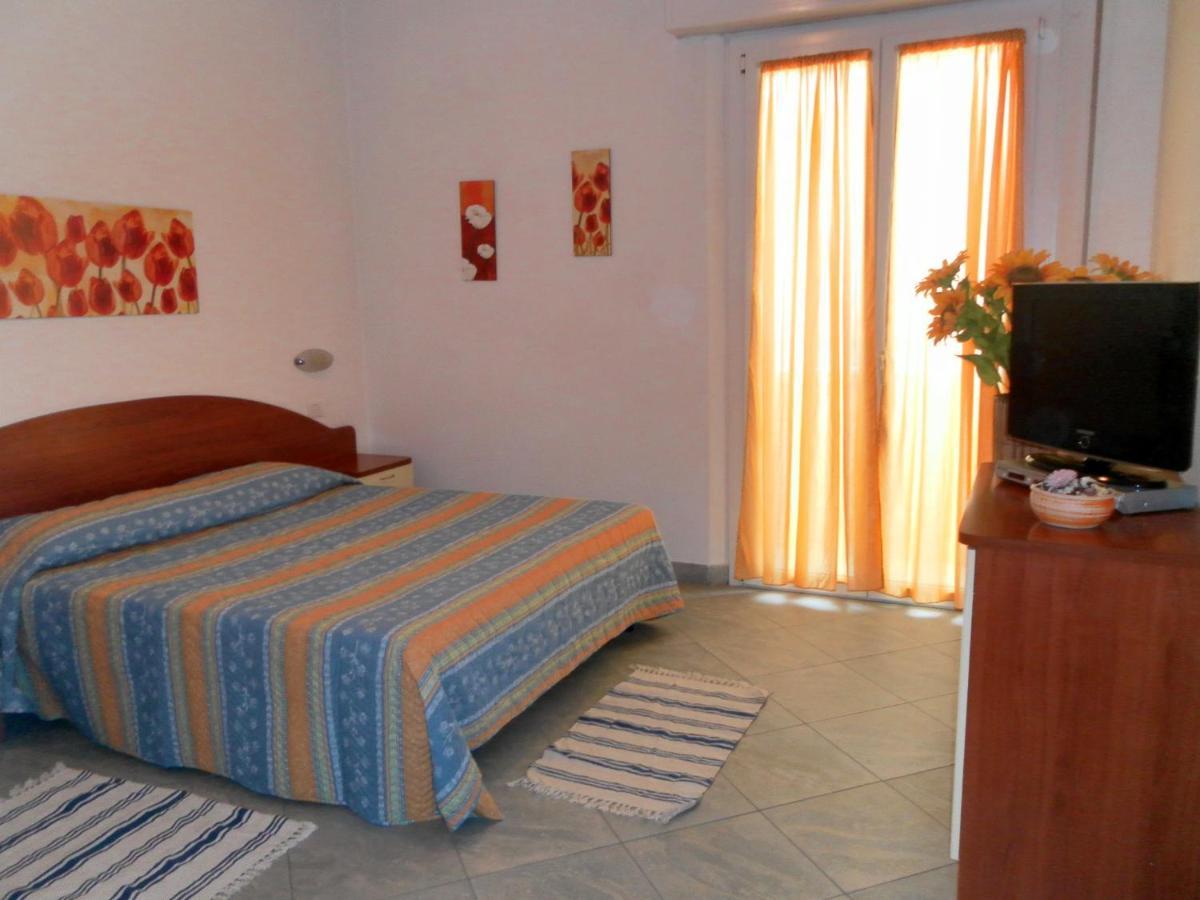 Residence Buena Vista Римини Номер фото