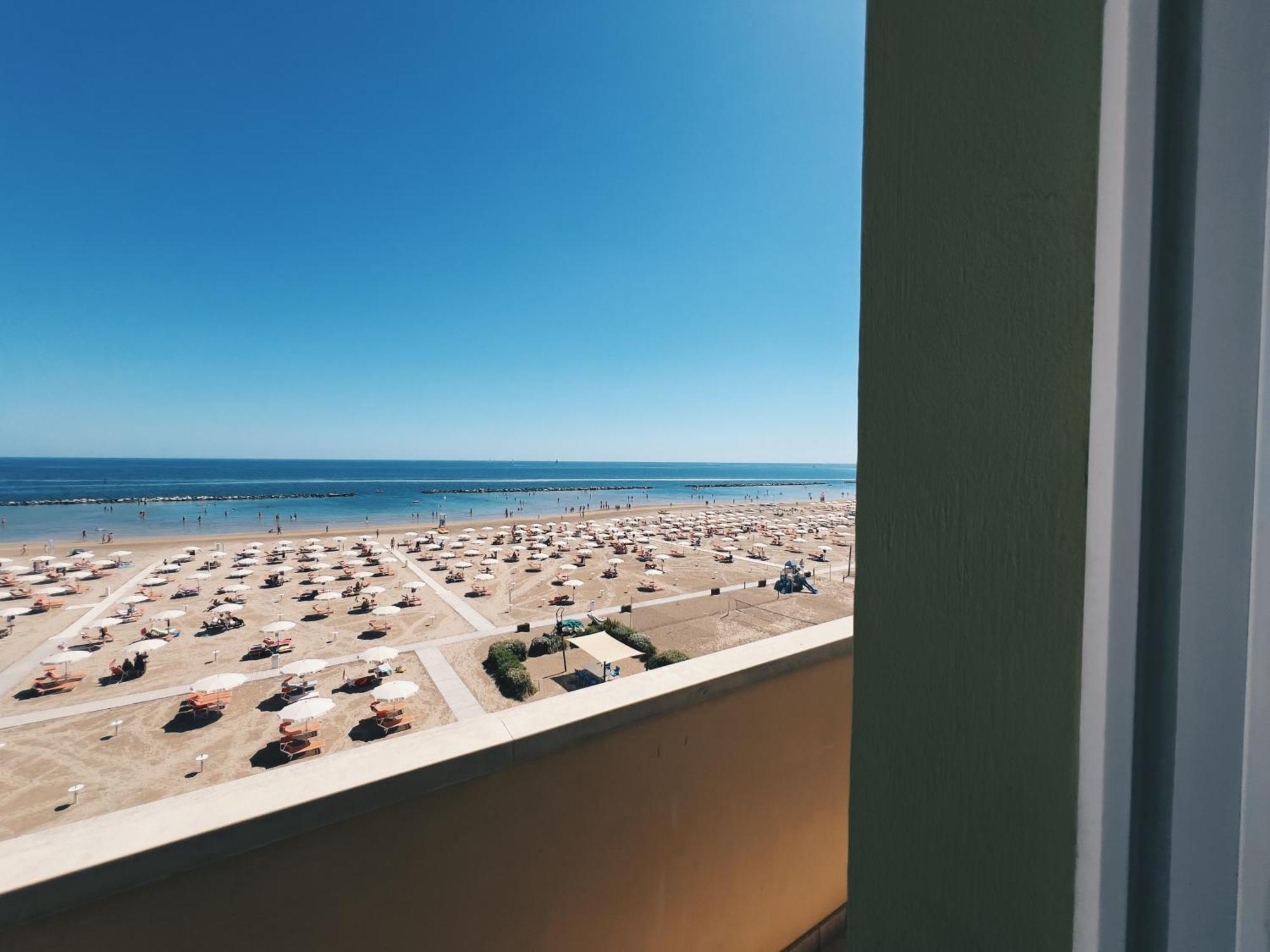 Residence Buena Vista Римини Экстерьер фото