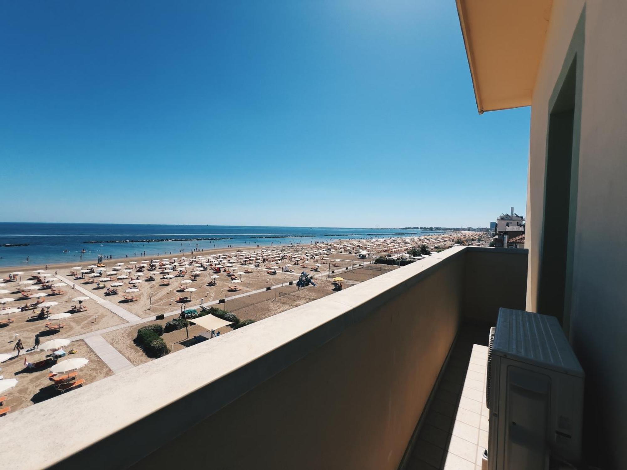 Residence Buena Vista Римини Экстерьер фото
