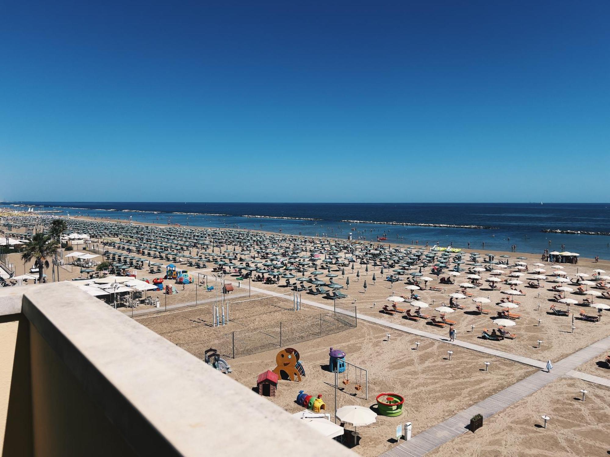 Residence Buena Vista Римини Экстерьер фото
